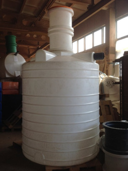 Ёмкость бак бачок бочка для углубления вкапывания в грунт землю 2000